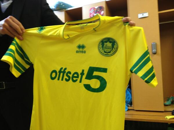 maillot nantes.jpg